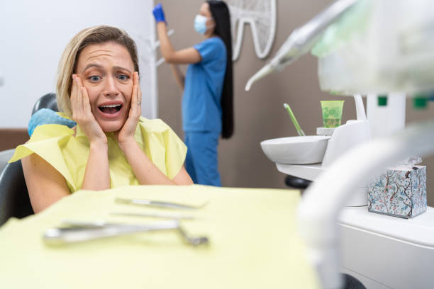 Best Emergency Tooth Extraction in Saks, AL